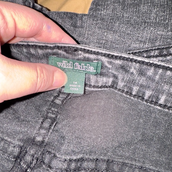 wild fable High-Rise Washed Black/Gray Button-Front Jeans - Picture 5 of 5